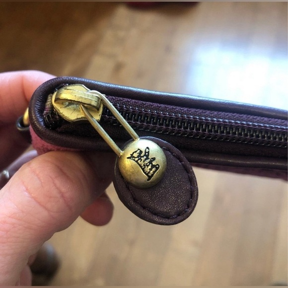 Purple Velour Y2K Juicy Couture Wristlet - Picture 7 of 9